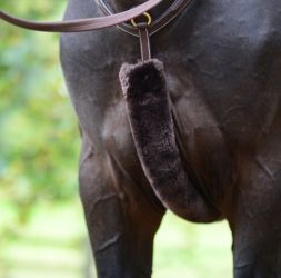 KENTUCKY Horsewear Lammfell Vorderzeugschoner